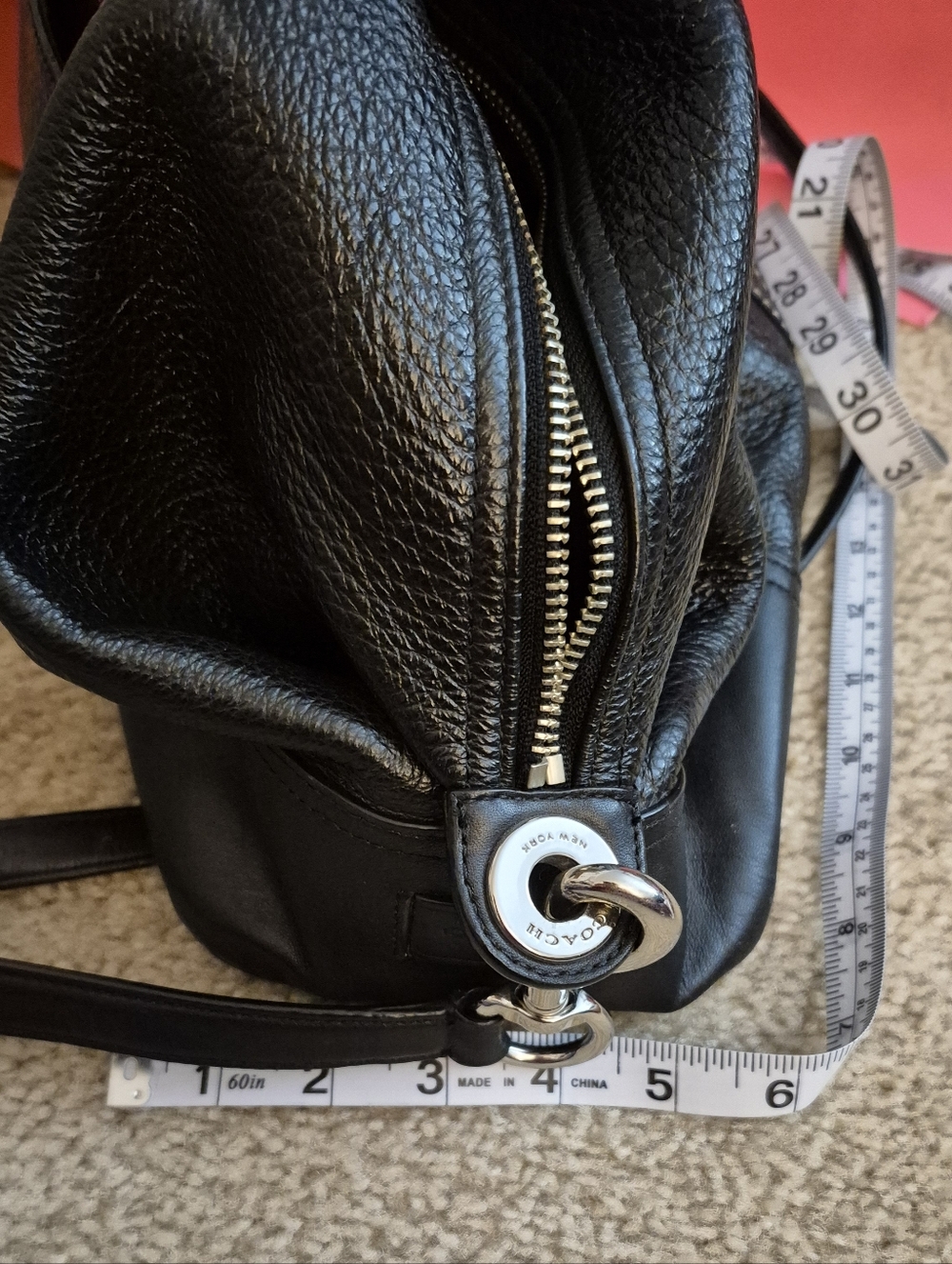 COACH Large Vintage Black Coach Bag With Crossbody Strap. IN GOOD USED CONDITION - Picture 11 of 13